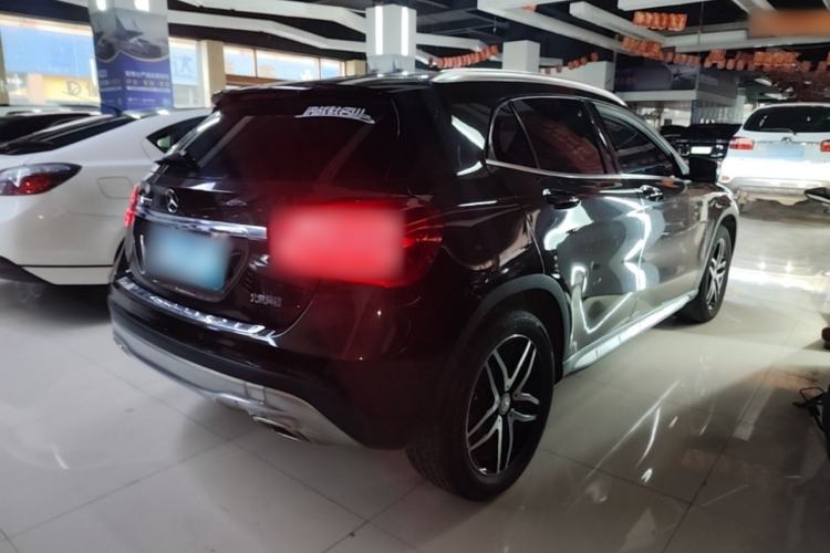 Used Mercedes-Benz GLA 2016 GLA 200 Fashion Model Rear Right 45 Deg