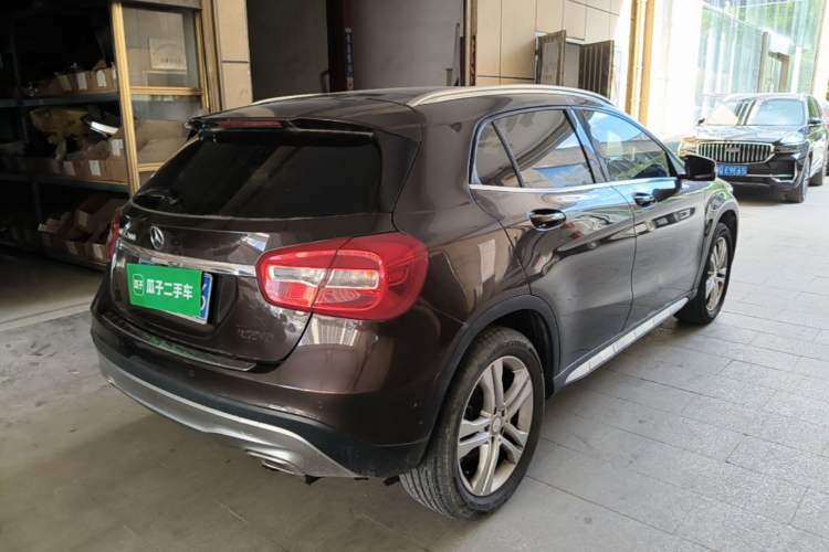 Used Mercedes-Benz GLA 2016 GLA 200 Sport Edition Rear Right 45 Deg