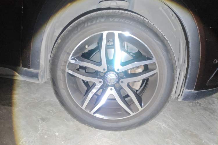 Used Mercedes-Benz GLA 2016 GLA 200 Fashion Model Right Front Wheel Hub