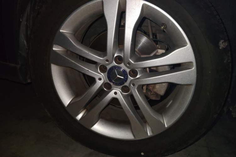 Used Mercedes-Benz GLA 2016 GLA 200 Sport Edition Right Front Wheel Hub