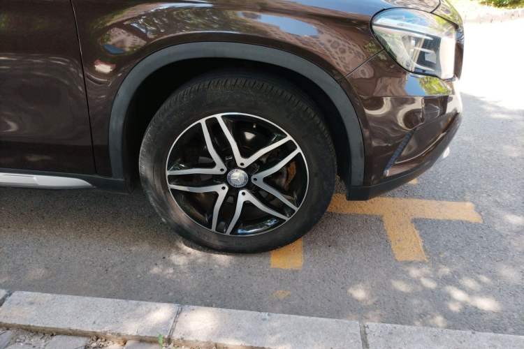 Used Mercedes-Benz GLA 2016 GLA 200 Fashion Model Right Front Wheel Hub