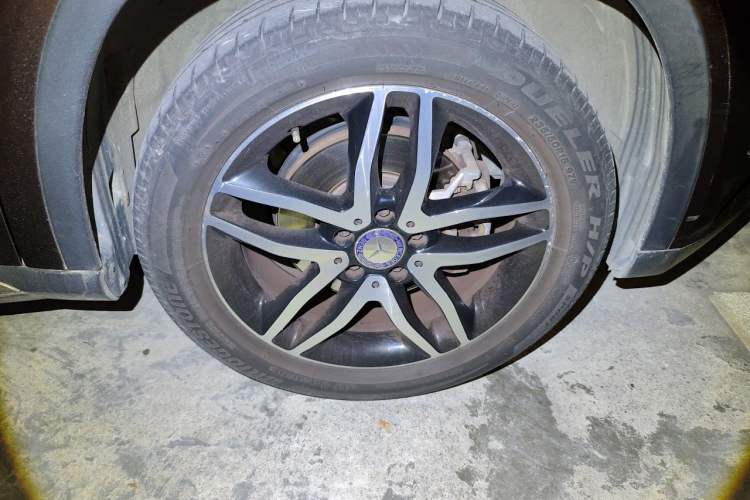 Used Mercedes-Benz GLA 2016 GLA 200 Fashion Model Right Front Wheel Hub