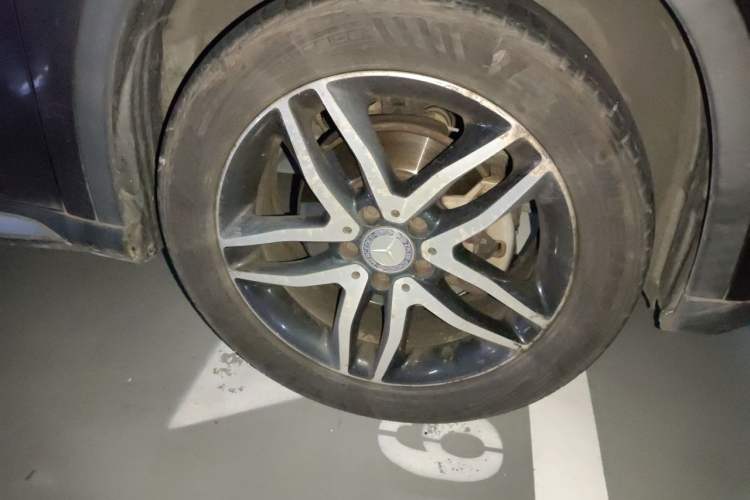 Used Mercedes-Benz GLA 2016 GLA 220 4MATIC Fashion Edition Right Front Wheel Hub