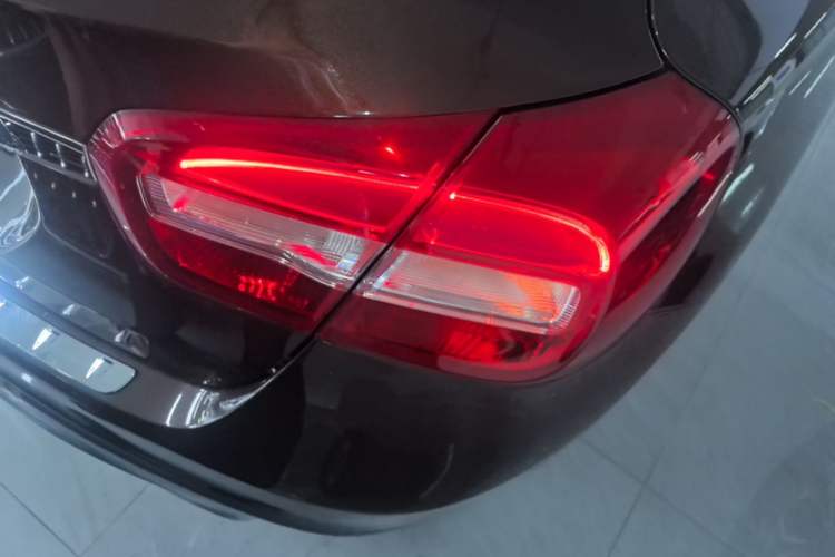 Used Mercedes-Benz GLA 2016 GLA 200 Fashion Model Right Rear Taillight