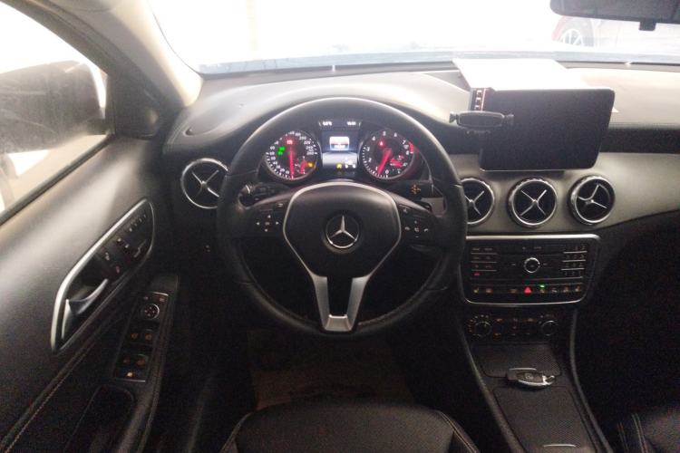 Used Mercedes-Benz GLA 2016 GLA 220 4MATIC Fashion Edition Steering Wheel