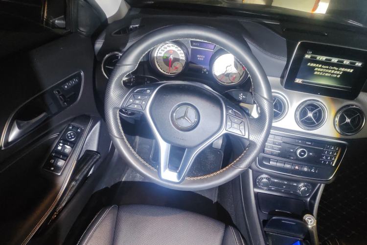 Used Mercedes-Benz GLA 2016 GLA 200 Fashion Model Steering Wheel