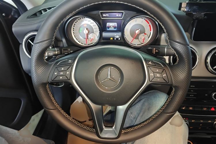 Used Mercedes-Benz GLA 2016 GLA 220 4MATIC Fashion Edition Steering Wheel