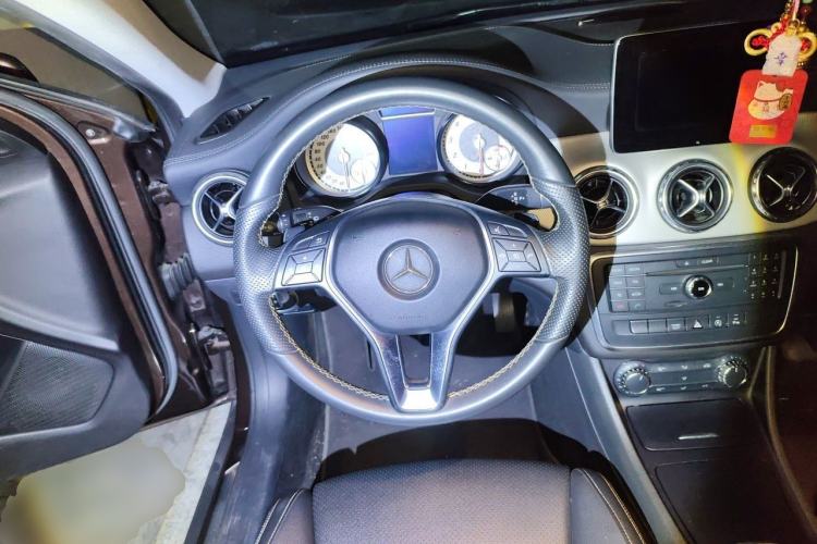 Used Mercedes-Benz GLA 2016 GLA 200 Fashion Model Steering Wheel