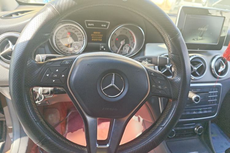 Used Mercedes-Benz GLA 2016 GLA 200 Sport Edition Steering Wheel