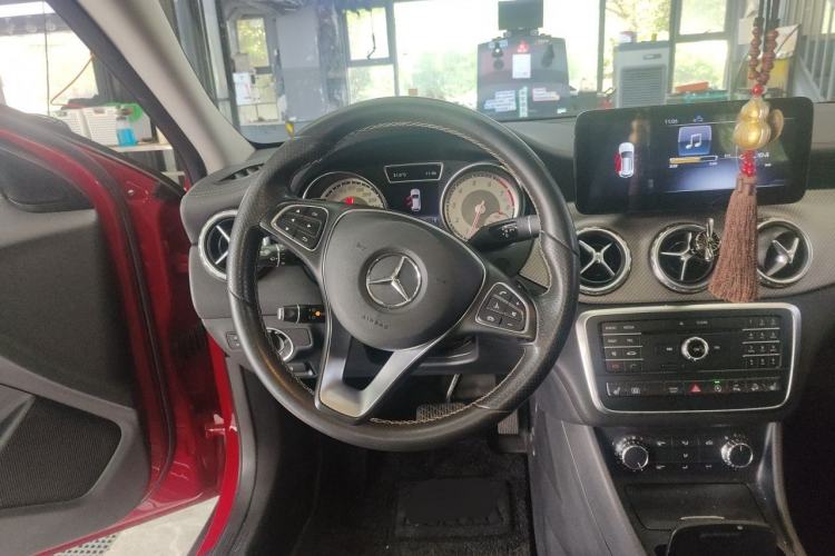 Used Mercedes-Benz GLA 2016 GLA 220 4MATIC Fashion Edition Steering Wheel