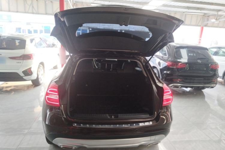 Used Mercedes-Benz GLA 2016 GLA 220 4MATIC Fashion Edition Trunk
