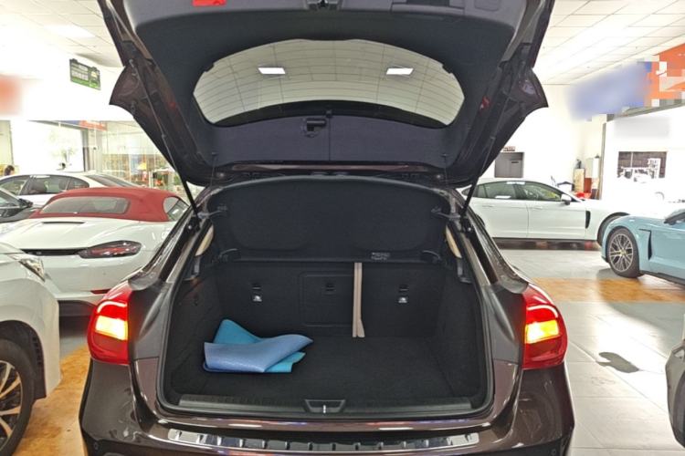 Used Mercedes-Benz GLA 2016 GLA 200 Sport Edition Trunk