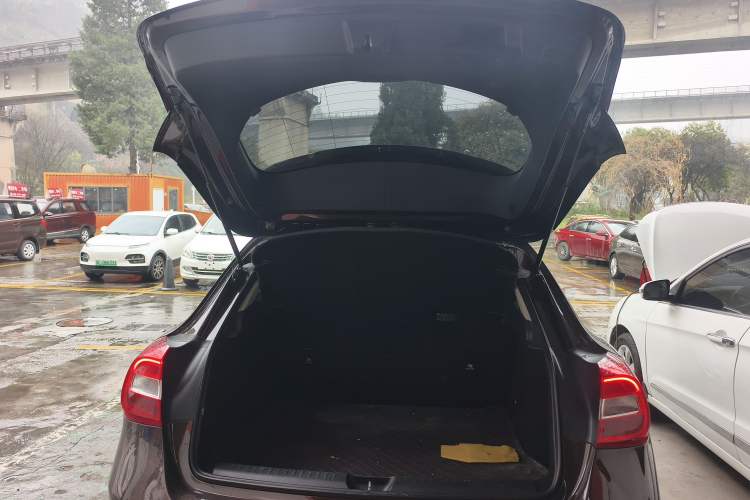 Used Mercedes-Benz GLA 2016 GLA 200 Sport Edition Trunk