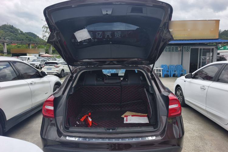 Used Mercedes-Benz GLA 2016 GLA 220 4MATIC Fashion Edition Trunk