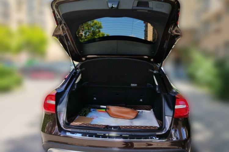 Used Mercedes-Benz GLA 2016 GLA 200 Fashion Model Trunk