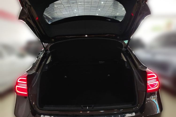 Used Mercedes-Benz GLA 2016 GLA 200 Fashion Model Trunk