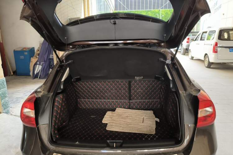 Used Mercedes-Benz GLA 2016 GLA 200 Sport Edition Trunk