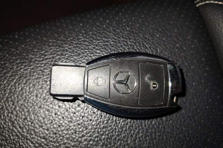 Used Mercedes-Benz GLA 2016 GLA 200 Fashion Model Vehicle Key