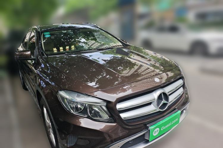 Used Mercedes-Benz GLA 2016 GLA 200 Sport Edition Front Right 45 Deg
