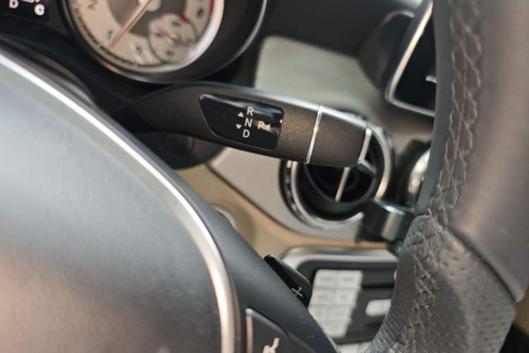 Used Mercedes-Benz GLA 2016 GLA 200 Sport Edition Gear Lever