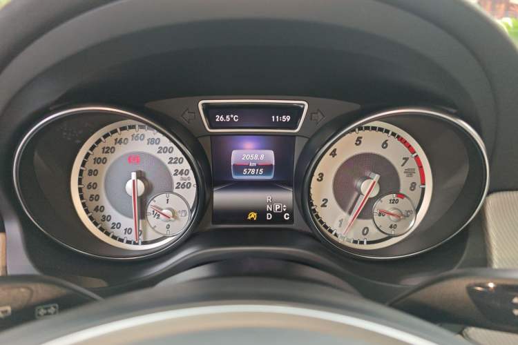 Used Mercedes-Benz GLA 2016 GLA 200 Sport Edition Instrument Cluster