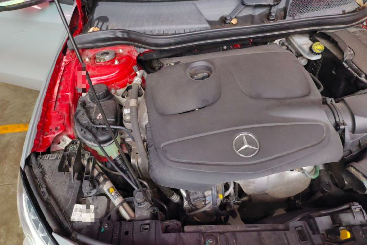 Used Mercedes-Benz GLA 2016 GLA 200 Fashion Model Engine Bay Right