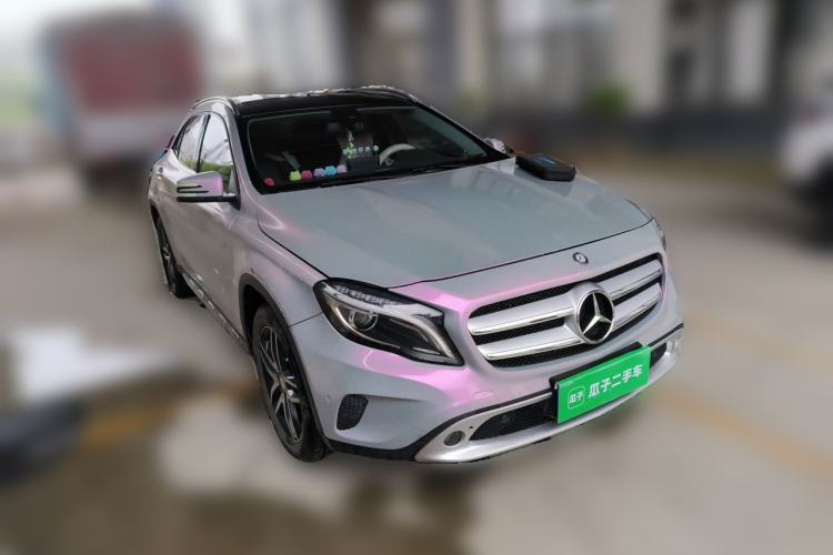 Used Mercedes-Benz GLA 2016 GLA 200 Fashion Model Front Right 45 Deg