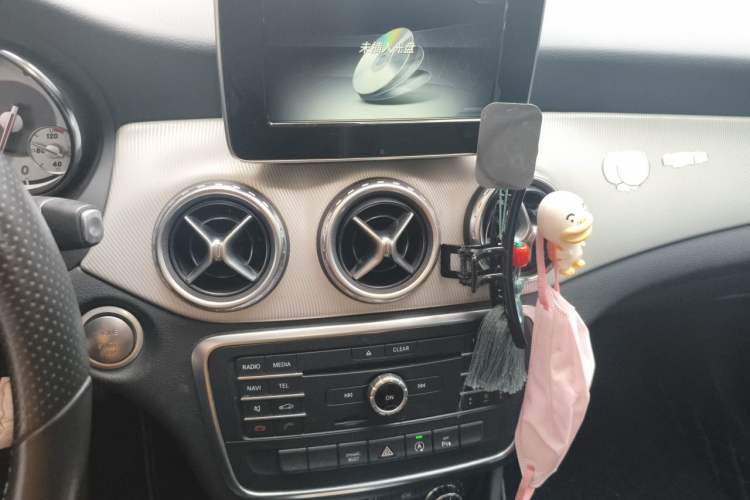 Used Mercedes-Benz GLA 2016 GLA 200 Sport Edition Audio And AC Panel
