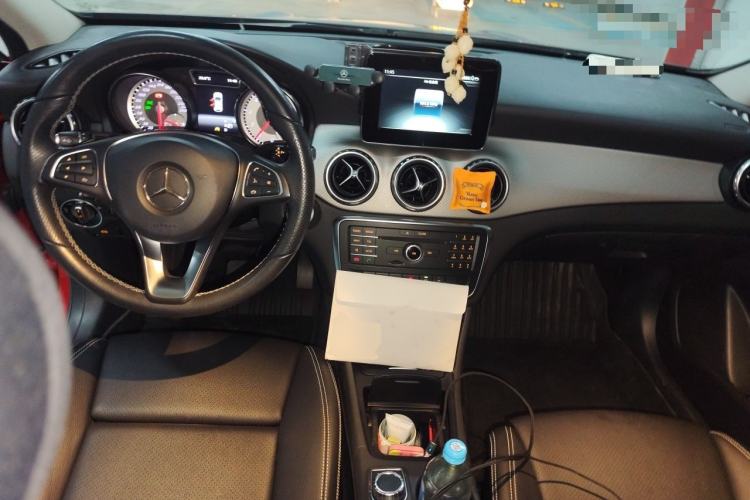 Used Mercedes-Benz GLA 2016 GLA 200 Sport Edition Center Console