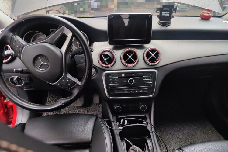 Used Mercedes-Benz GLA 2016 GLA 200 Sport Edition Center Console