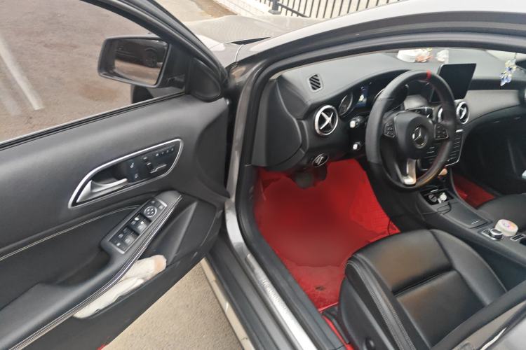 Used Mercedes-Benz GLA 2016 GLA 200 Fashion Model Driver Seat