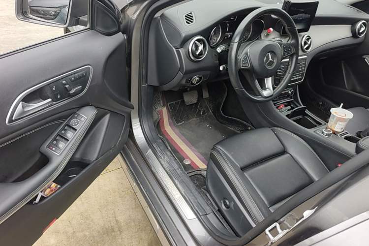 Used Mercedes-Benz GLA 2016 GLA 200 Fashion Model Driver Seat
