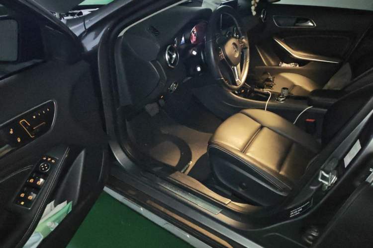 Used Mercedes-Benz GLA 2016 GLA 200 Fashion Model Driver Seat