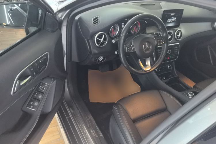 Used Mercedes-Benz GLA 2016 GLA 200 Fashion Model Driver Seat