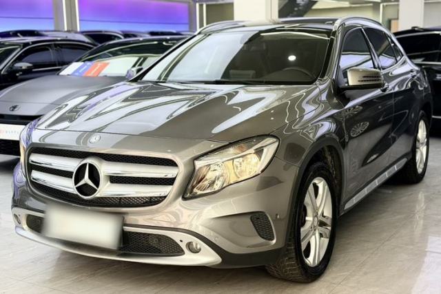 Ojetý Mercedes-Benz GLA 2016 GLA 200 Sport Edition