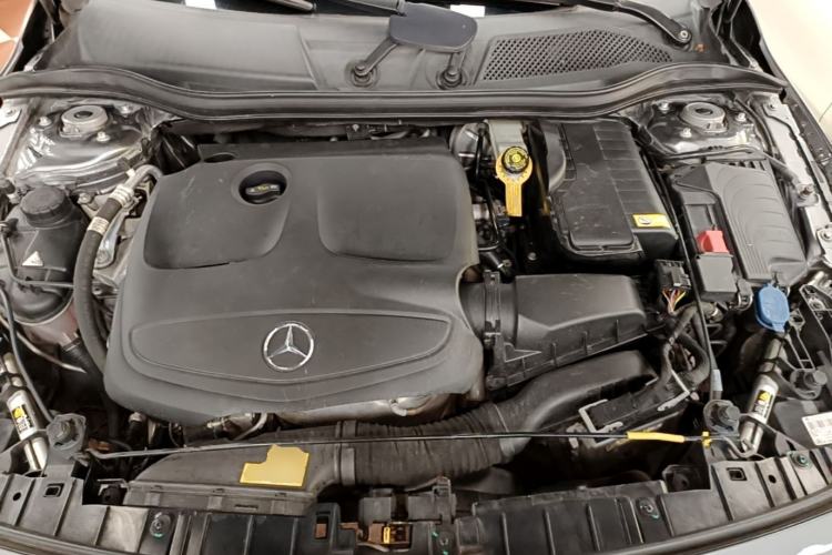 Used Mercedes-Benz GLA 2016 GLA 220 4MATIC Fashion Edition Engine Bay