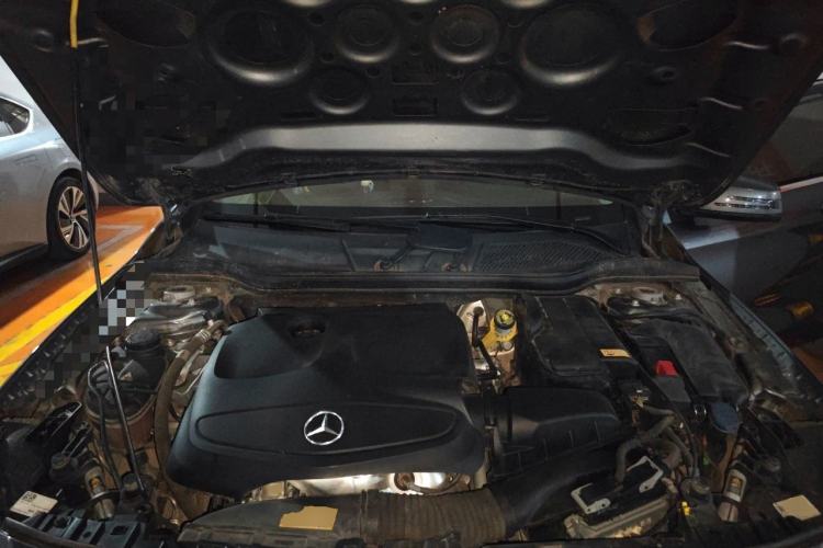 Used Mercedes-Benz GLA 2016 GLA 220 4MATIC Fashion Edition Engine Bay