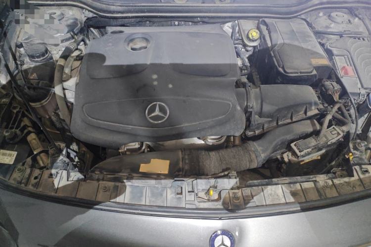 Used Mercedes-Benz GLA 2016 GLA 220 4MATIC Luxury Model Engine Bay