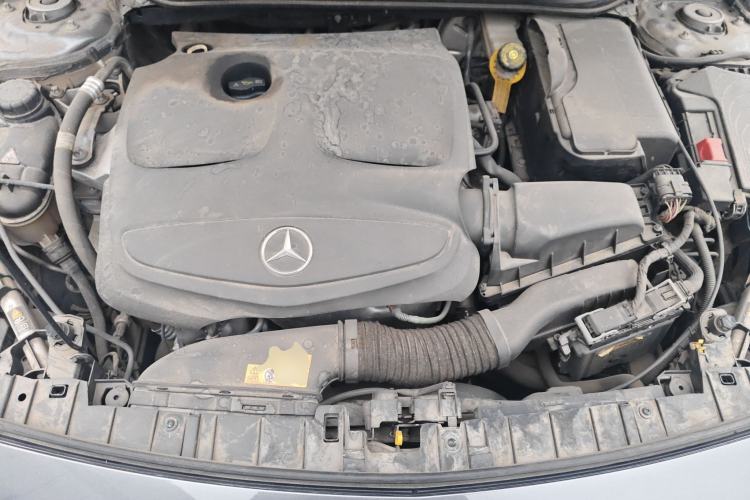 Used Mercedes-Benz GLA 2016 GLA 200 Fashion Model Engine Bay