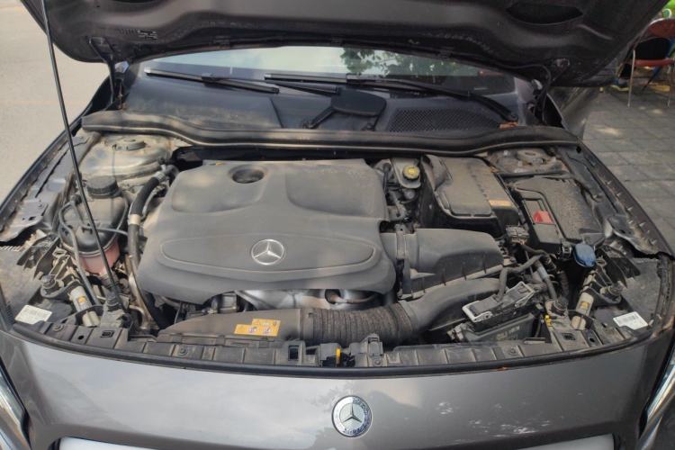 Used Mercedes-Benz GLA 2016 GLA 260 4MATIC Sport Edition Engine Bay