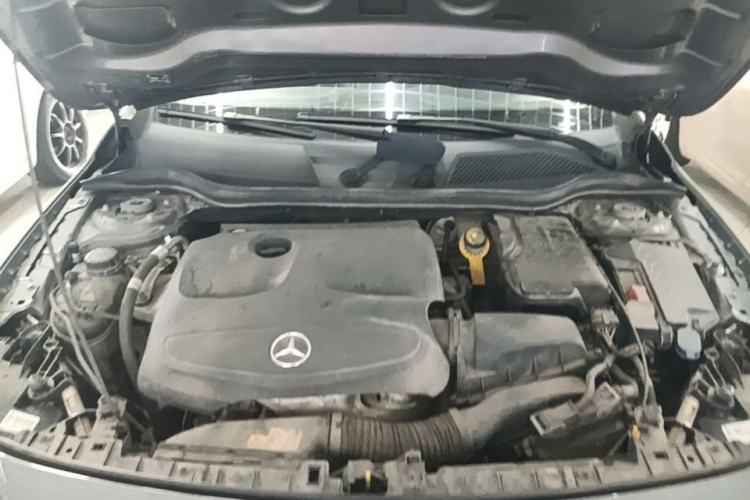 Used Mercedes-Benz GLA 2016 GLA 200 Fashion Model Engine Bay