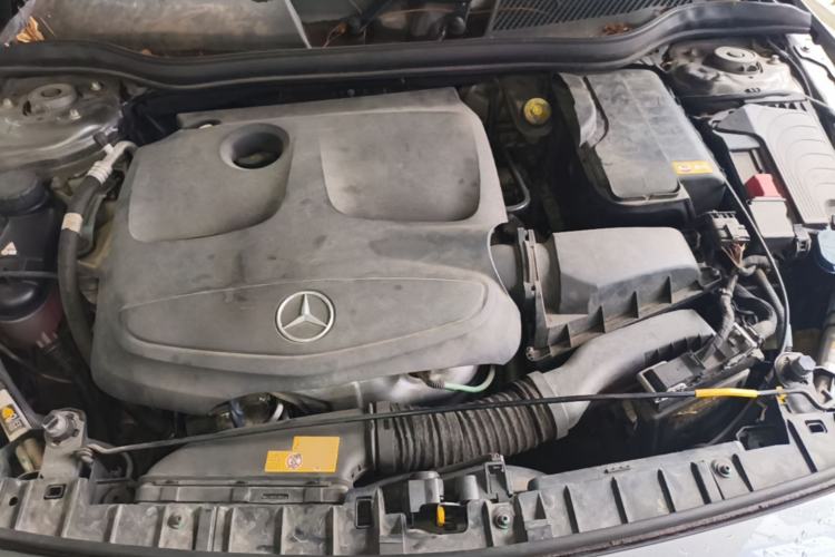 Used Mercedes-Benz GLA 2016 GLA 200 Fashion Model Engine Bay
