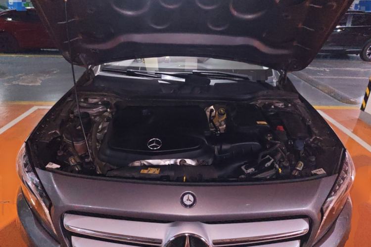 Used Mercedes-Benz GLA 2016 GLA 220 4MATIC Fashion Edition Engine Bay