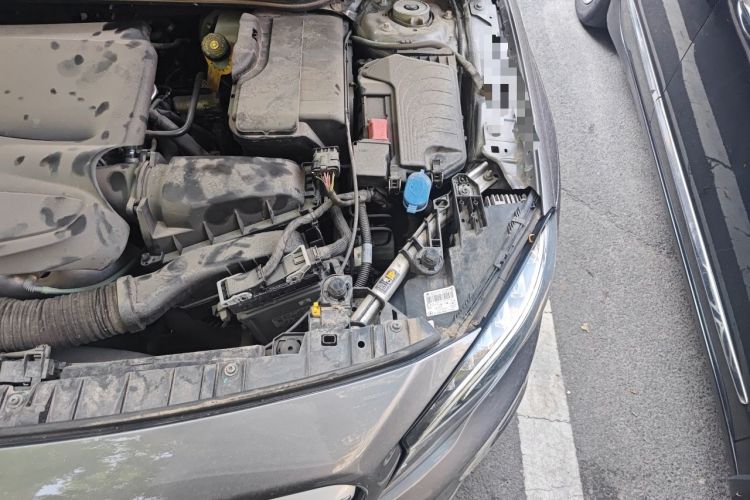 Used Mercedes-Benz GLA 2016 GLA 200 Fashion Model Engine Bay Left