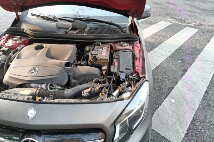 Used Mercedes-Benz GLA 2016 GLA 200 Sport Edition Engine Bay Left