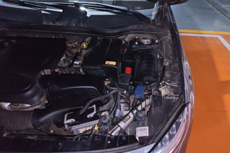 Used Mercedes-Benz GLA 2016 GLA 220 4MATIC Fashion Edition Engine Bay Left