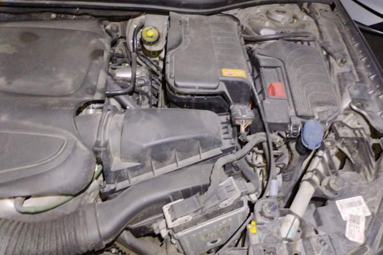 Used Mercedes-Benz GLA 2016 GLA 200 Sport Edition Engine Bay Left