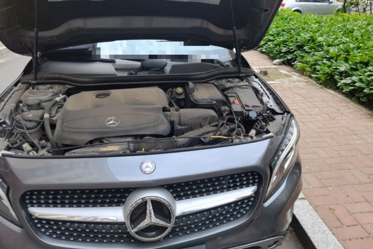Used Mercedes-Benz GLA 2016 GLA 220 4MATIC Luxury Model Engine Bay Left