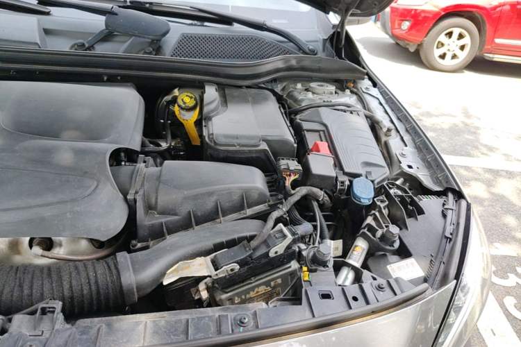 Used Mercedes-Benz GLA 2016 GLA 220 4MATIC Fashion Edition Engine Bay Left