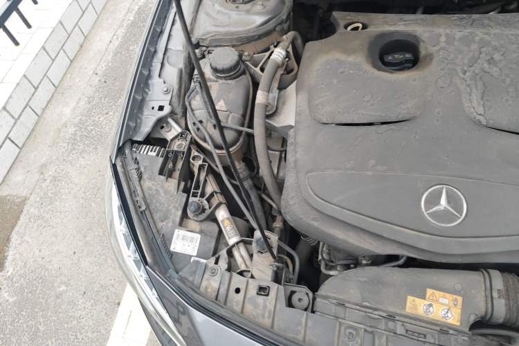 Used Mercedes-Benz GLA 2016 GLA 200 Fashion Model Engine Bay Right